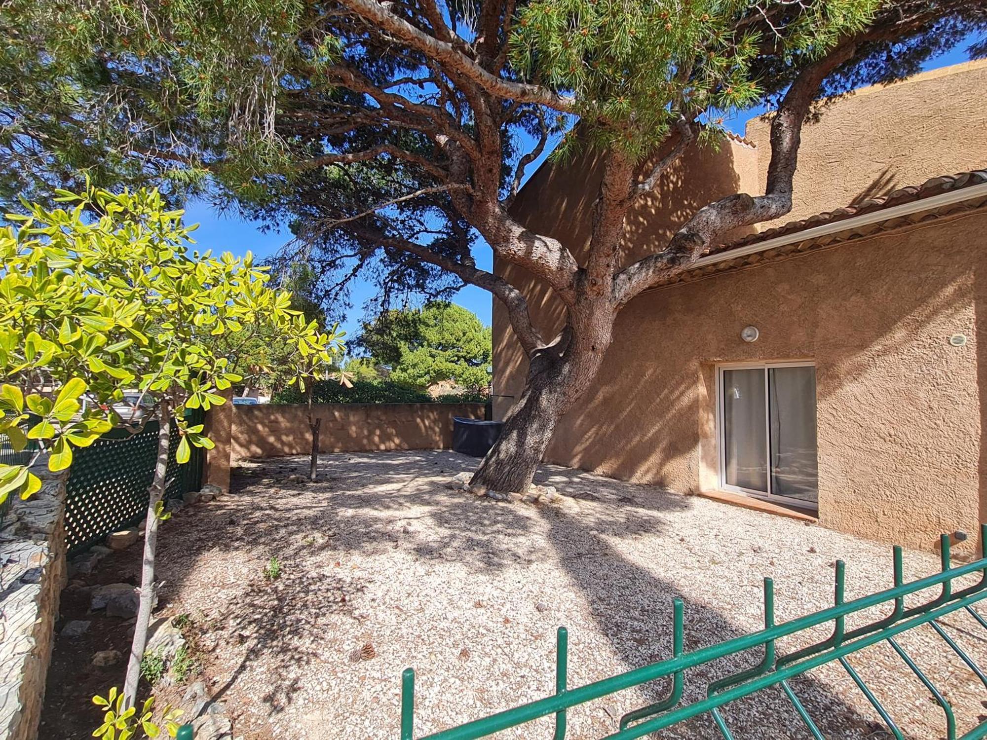 Paisible Maison A L'Ombre Des Pins Fitou Luaran gambar
